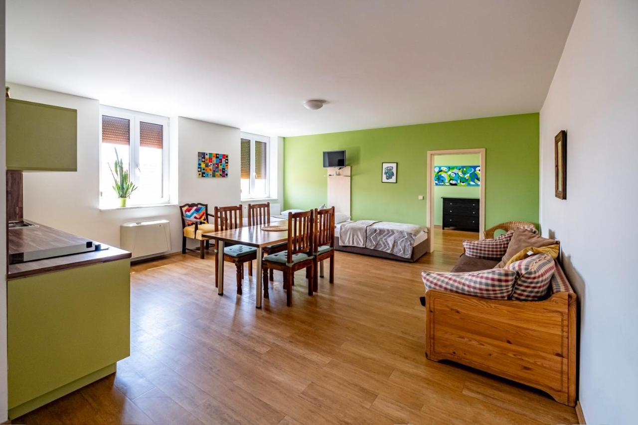 Apartmany Gulliver Mikulov Luaran gambar