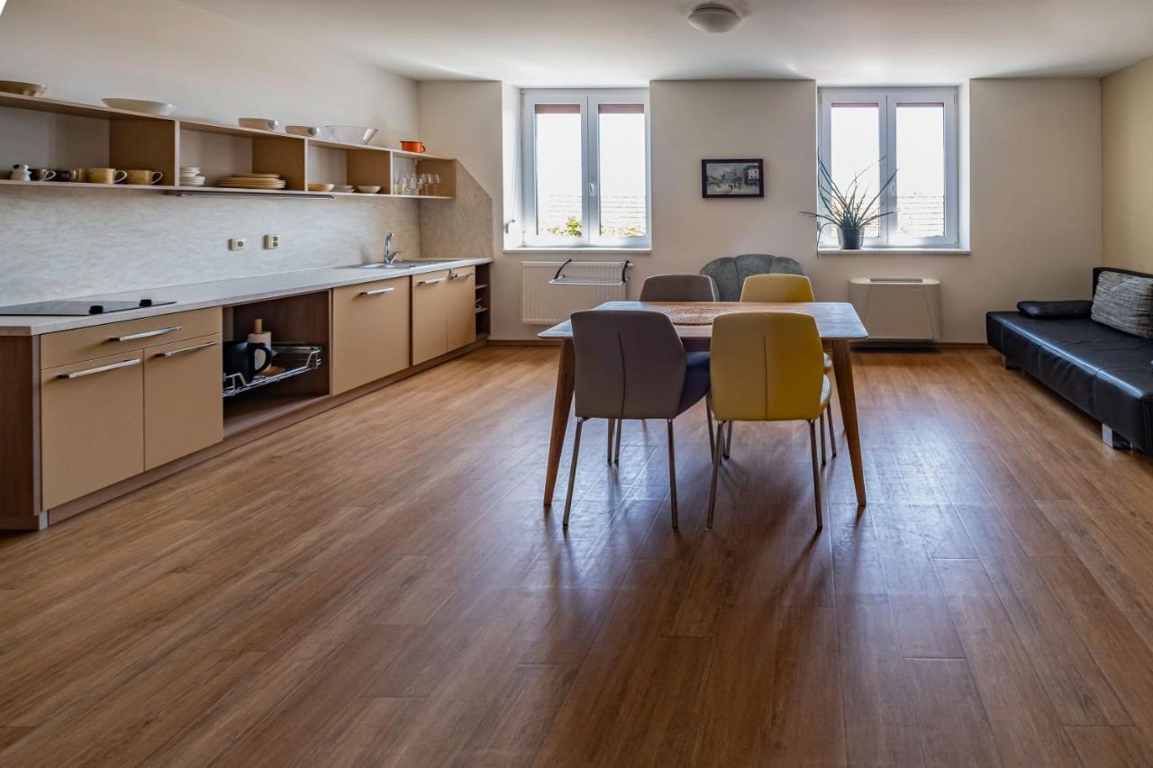 Apartmany Gulliver Mikulov Luaran gambar