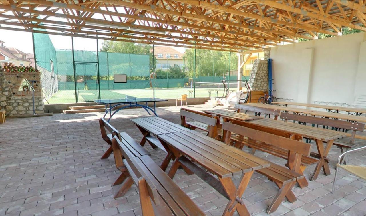 Apartmany Gulliver Mikulov Luaran gambar